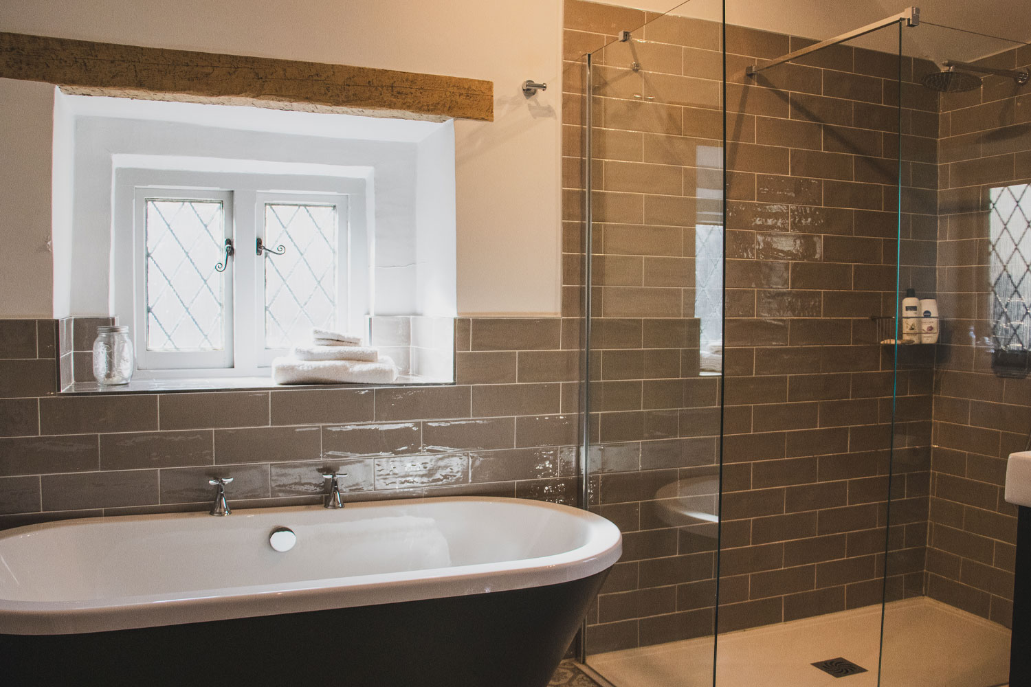 <span>Country Cottage</span>Luxury bathroom