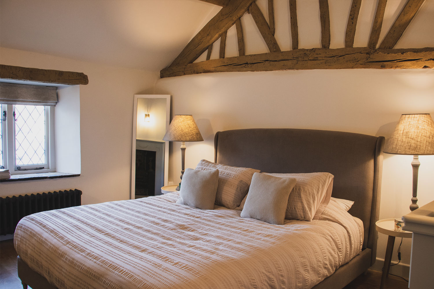 <span>Country Cottage</span>Master bedroom